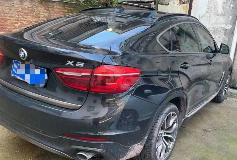 广州17年宝马X69