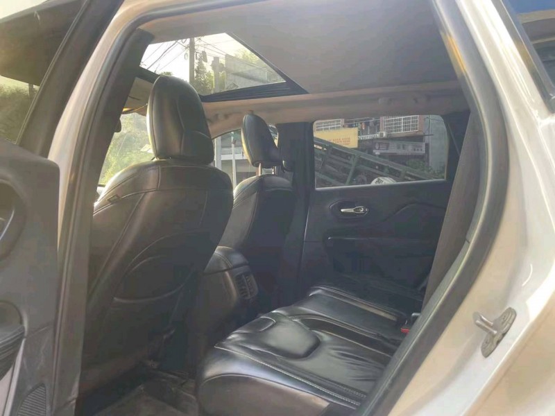 衡阳14年Jeep自由光5