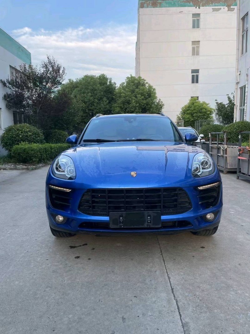 宿迁16年保时捷Macan1