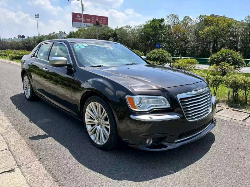 溫州14年克萊斯勒300C4