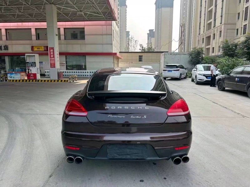 邯郸14年保时捷帕拉梅拉2