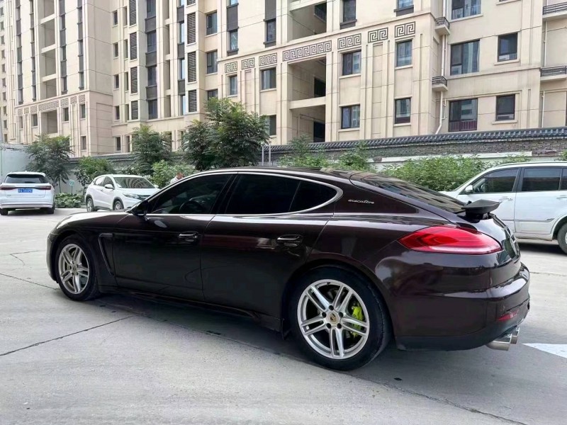 邯郸14年保时捷帕拉梅拉5