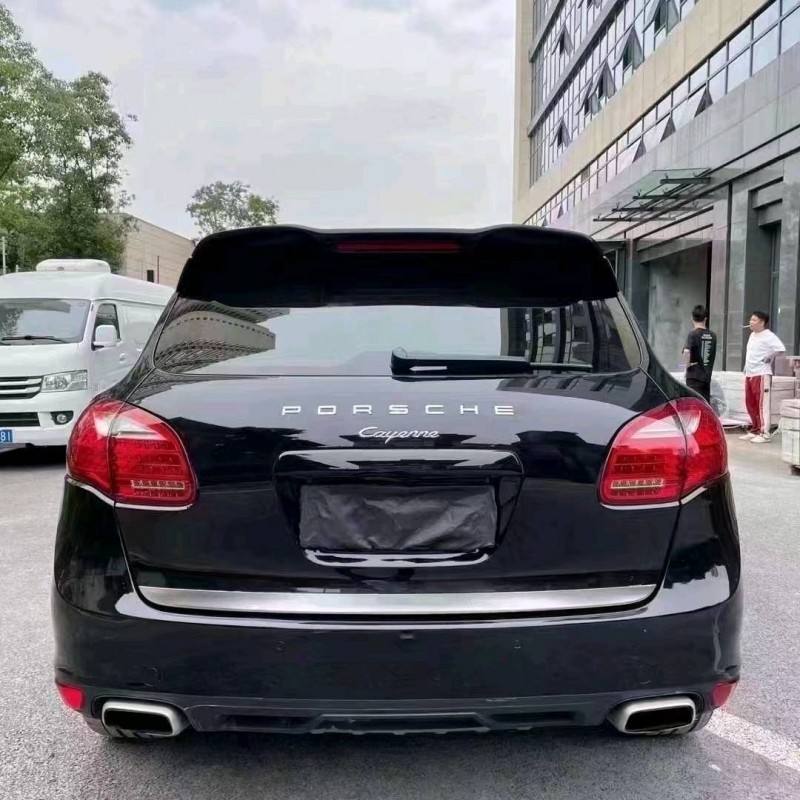 成都15年保时捷卡宴5