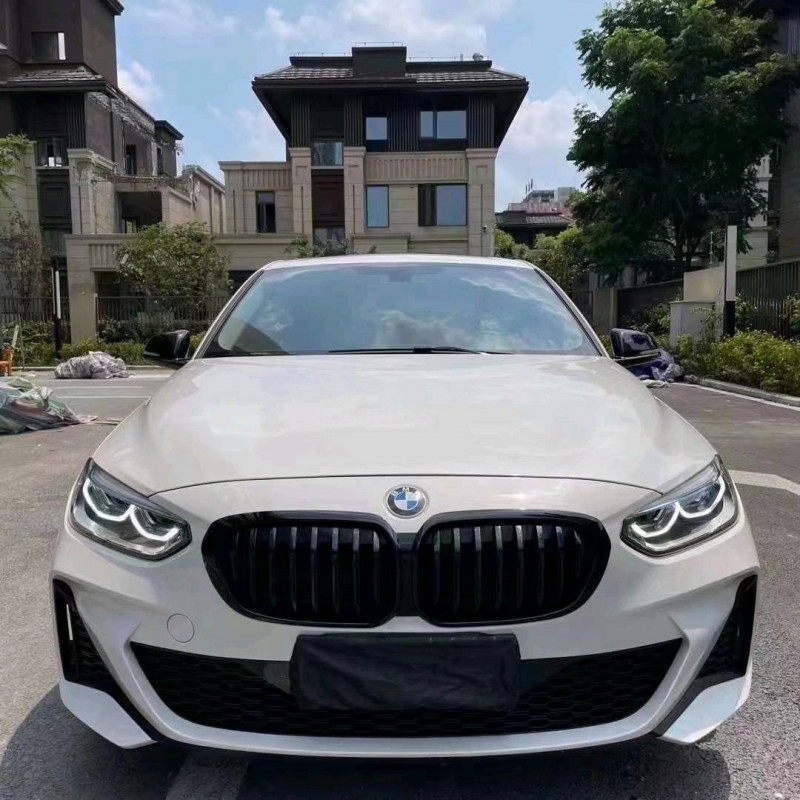 成都21年宝马1系1