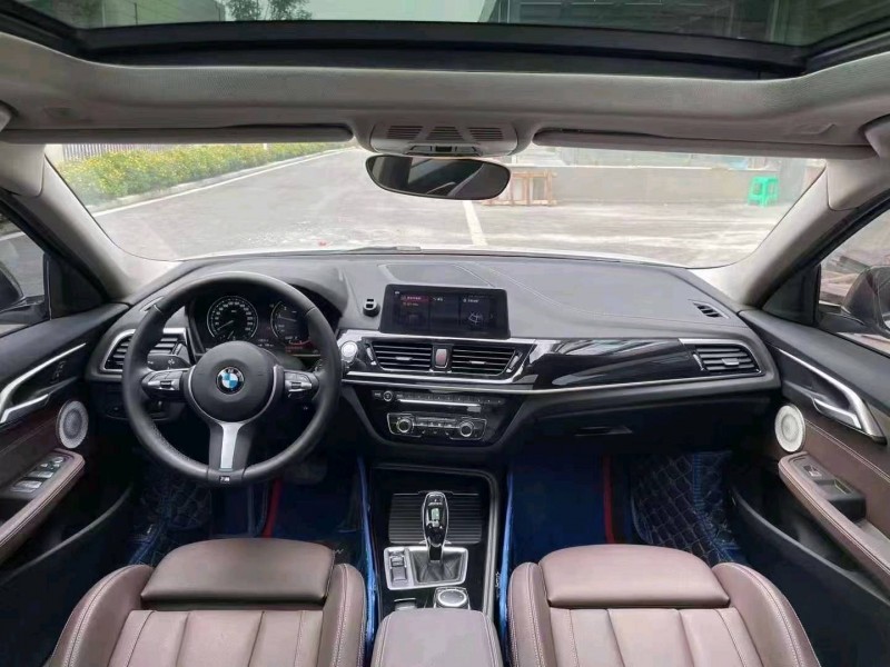 成都21年宝马1系9