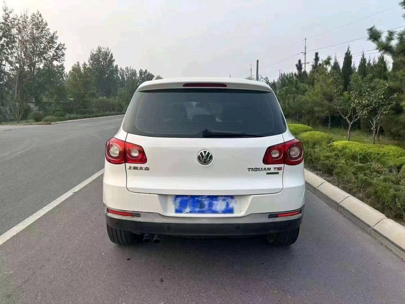 东营11年大众途观5