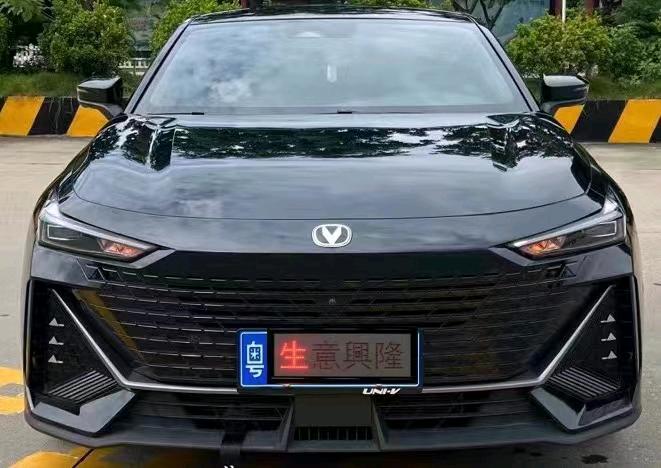 秦皇島22年長安汽車UNI-V1