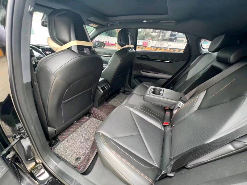 秦皇島22年長安汽車UNI-V5