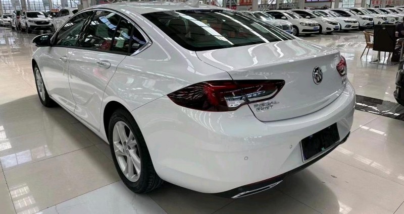 深圳22年别克君威3