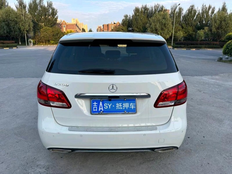 沈阳18年奔驰B7