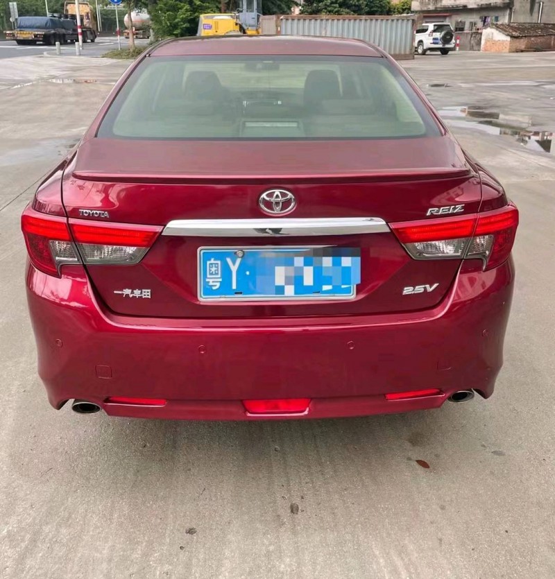 邯郸14年丰田锐志5