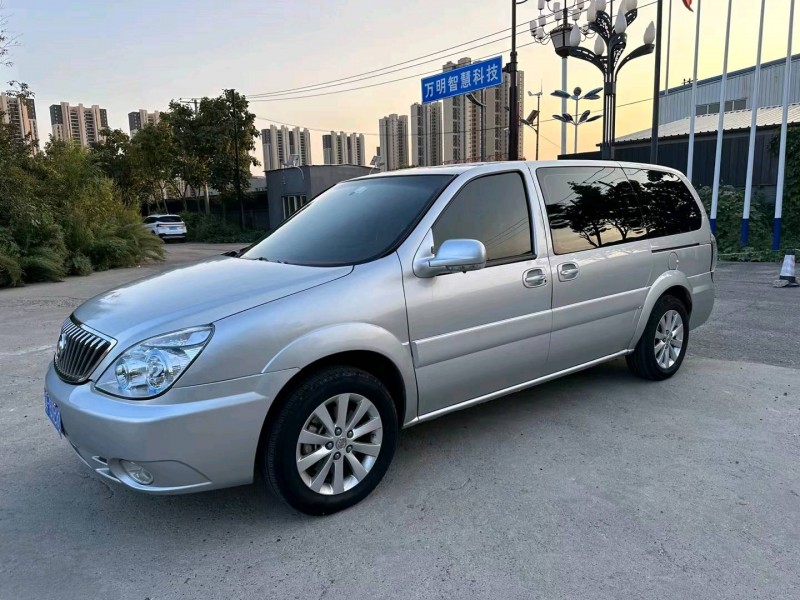 沈阳17年别克GL82