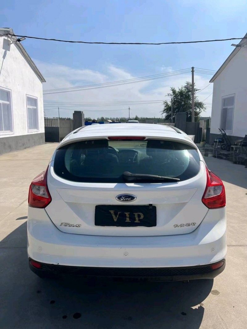 沈阳14年福特福克斯5