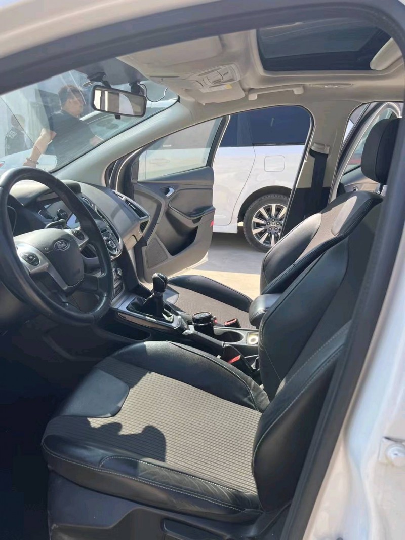 沈阳14年福特福克斯7