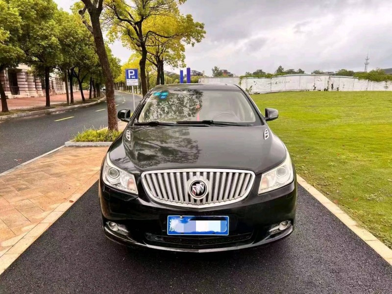 嘉兴13年别克君越1