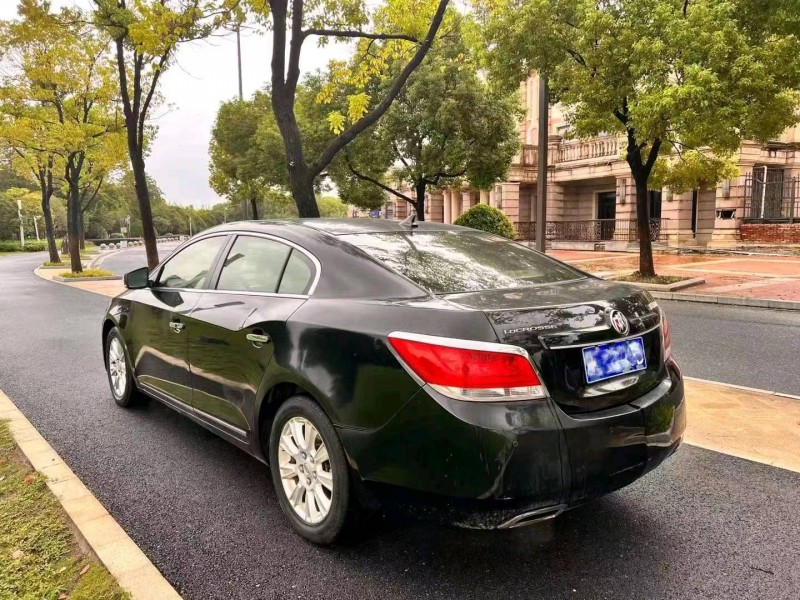 嘉兴13年别克君越8