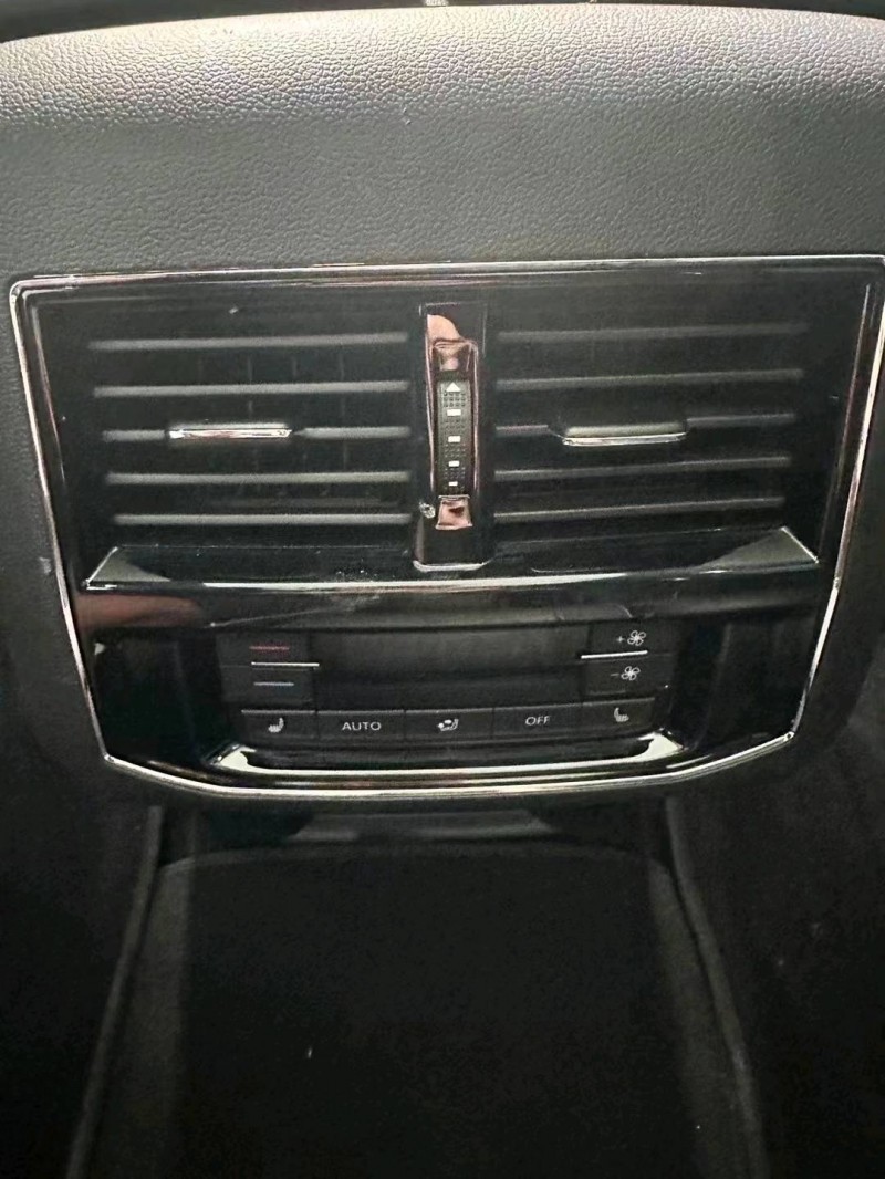 邯郸20年大众途昂5