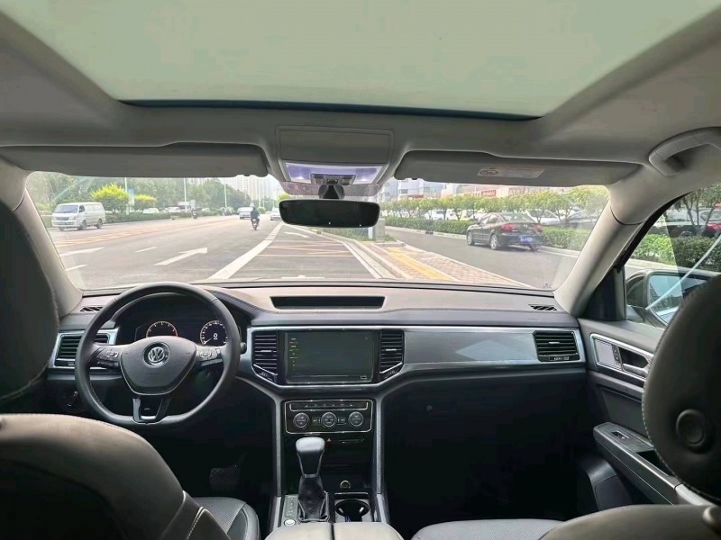 邯郸20年大众途昂6