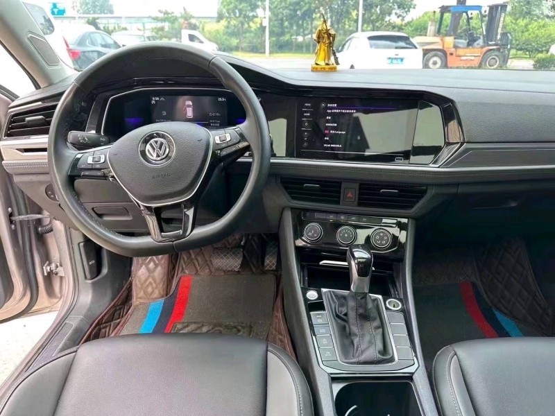 邯郸22年大众速腾3