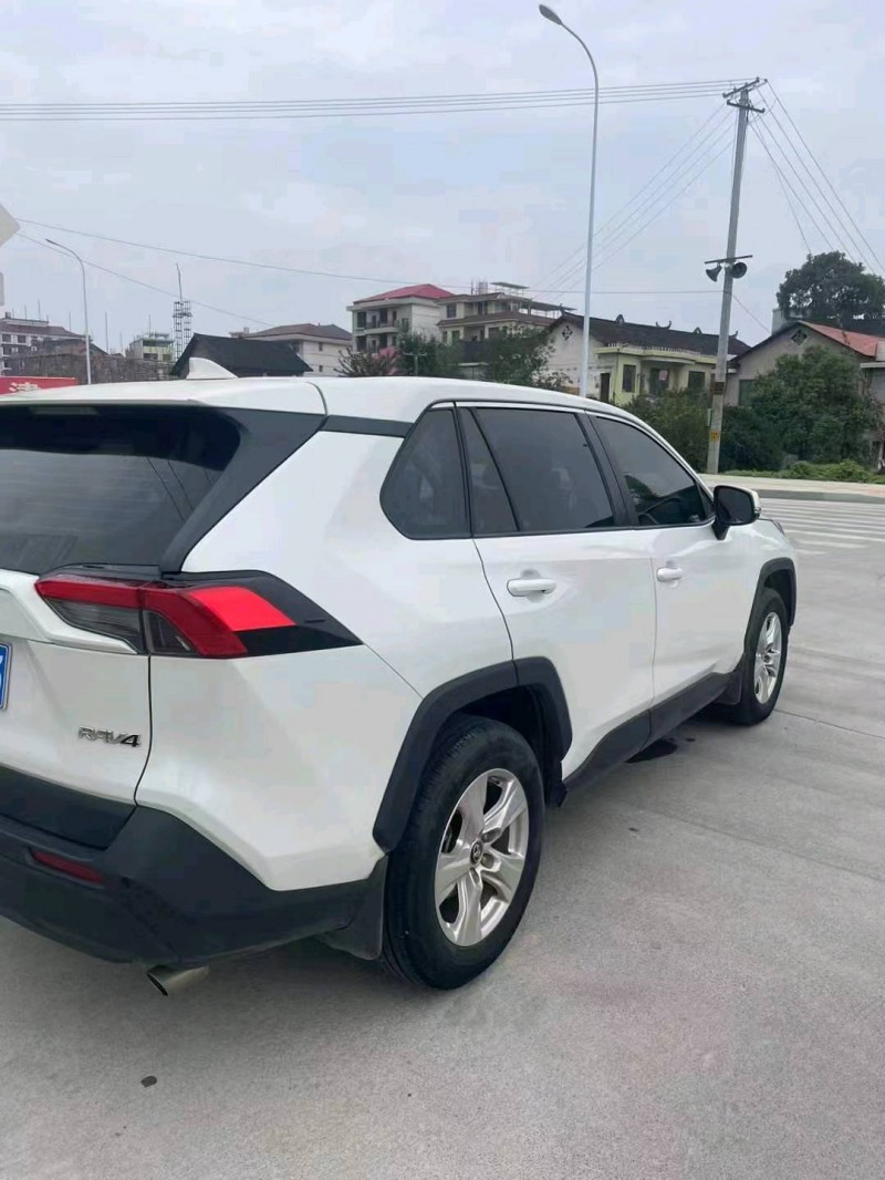 衡阳20年丰田RAV4荣放6
