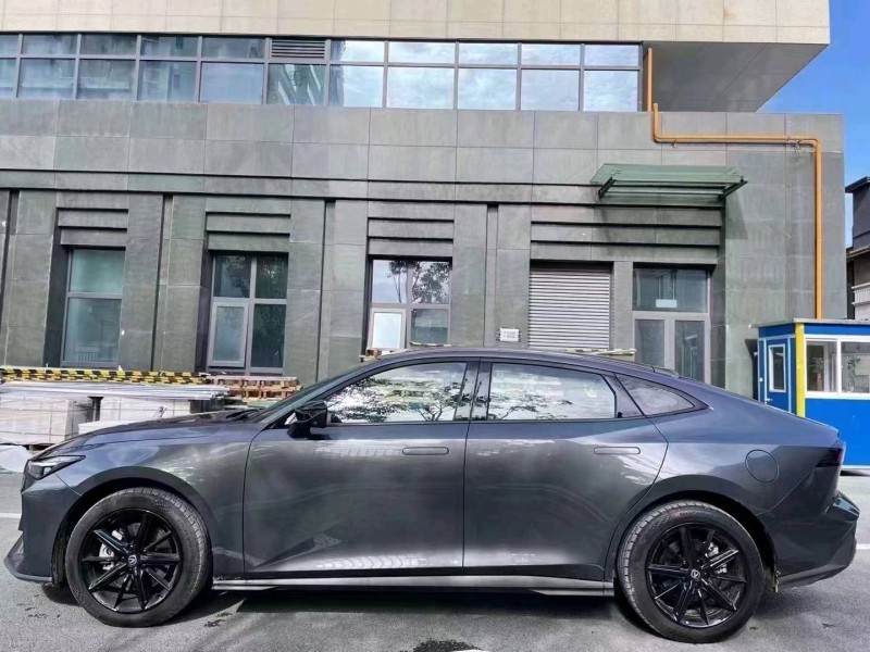 成都23年长安汽车UNI-V3