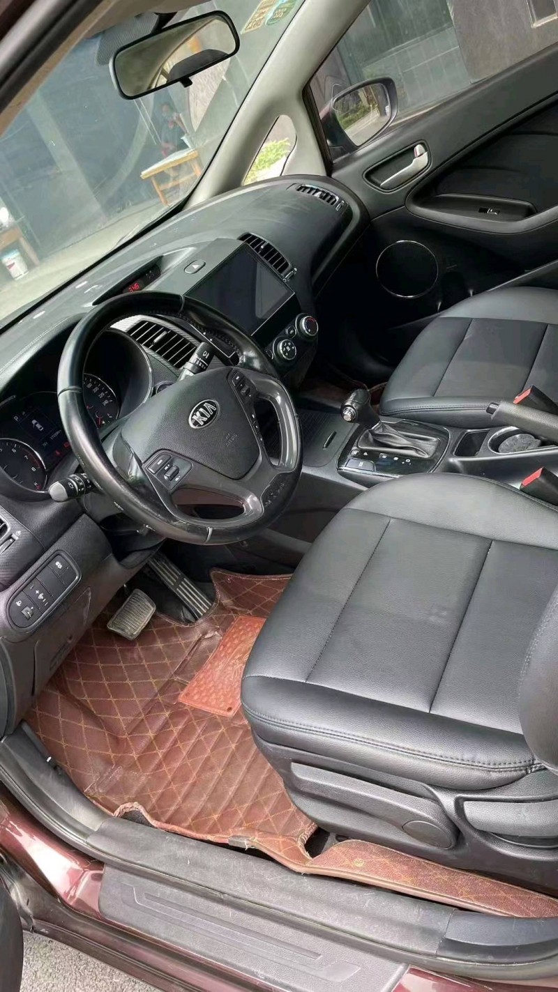 成都16年起亚K35