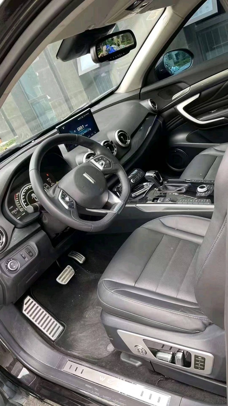 成都17年长城汽车WEY VV75