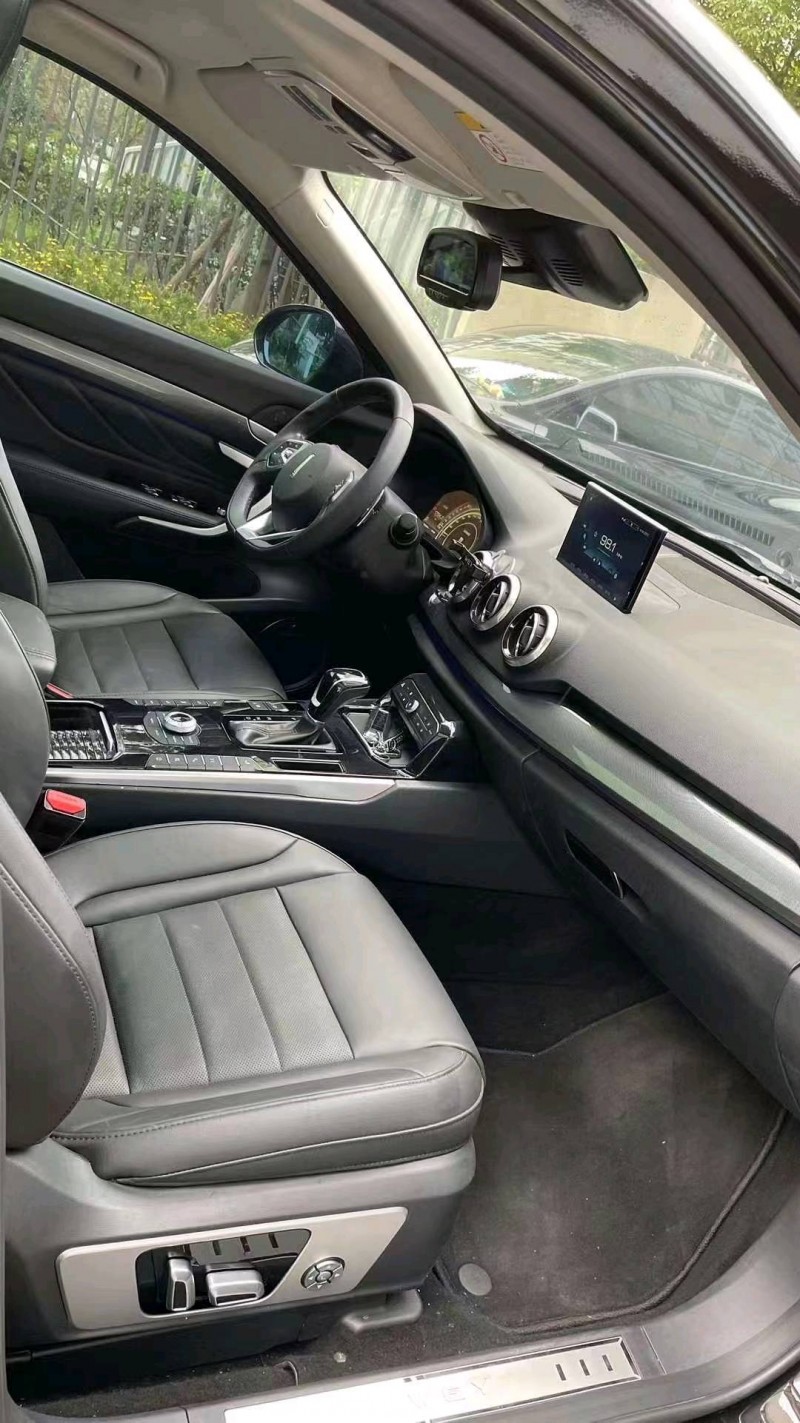 成都17年长城汽车WEY VV78