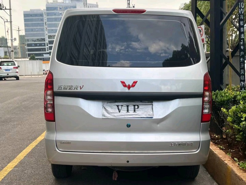 昆明22年五菱汽車宏光3