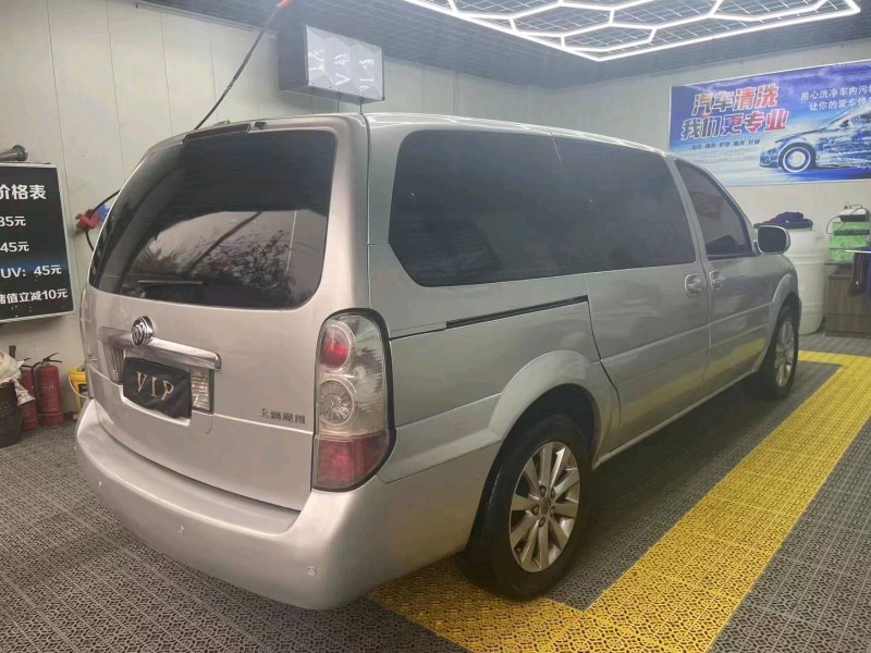 石家庄12年别克GL84