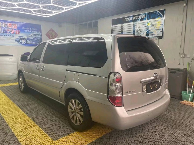 石家庄12年别克GL86