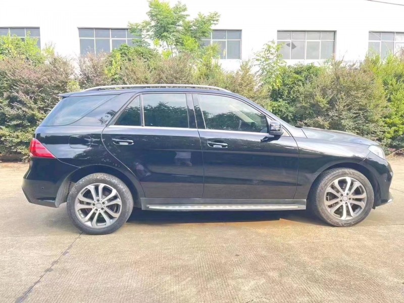 济宁16年奔驰GLE8