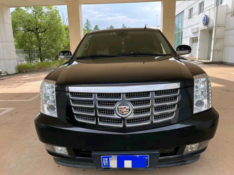 九江13年凱迪拉克凱雷德1