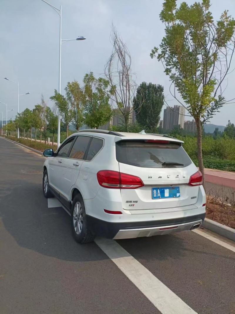 济宁18年哈弗H68