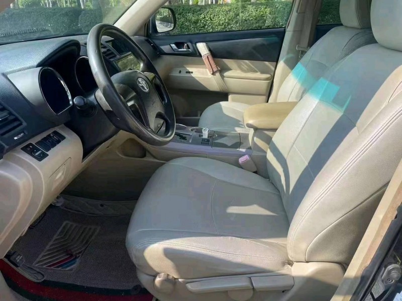 佛山12年丰田汉兰达4