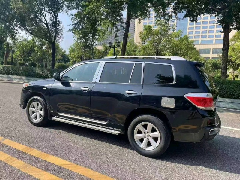 佛山12年丰田汉兰达8