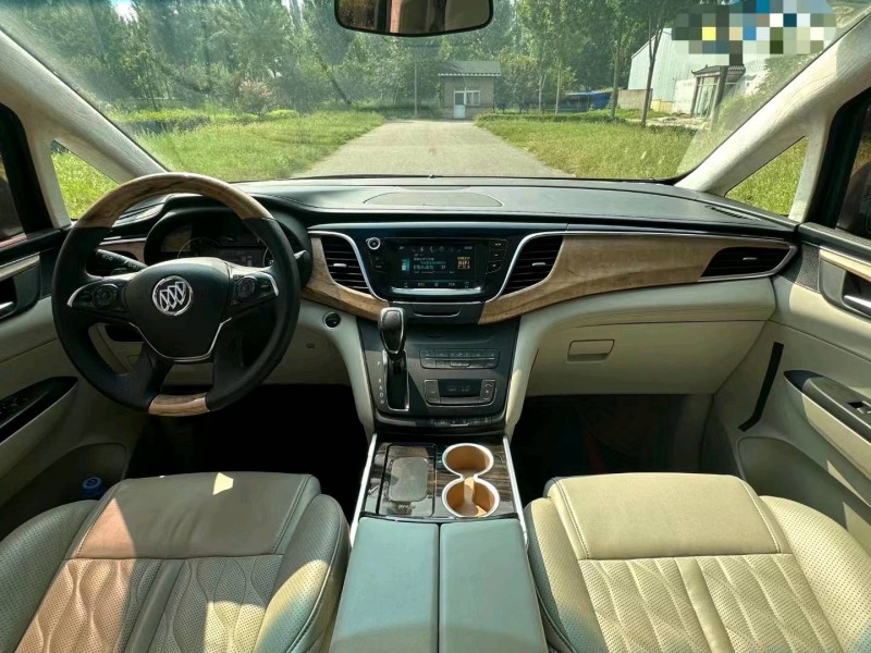 枣庄20年别克GL82