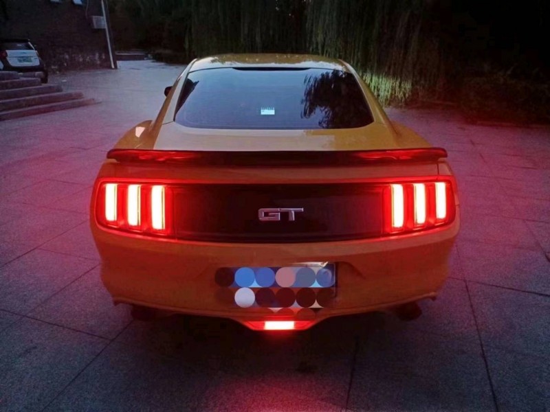 济南16年福特野马8