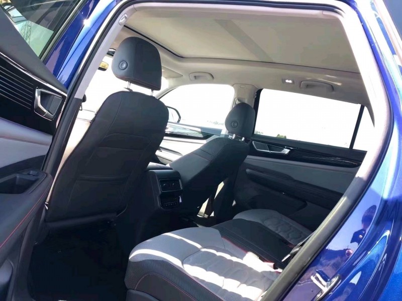 邯郸21年大众途昂3