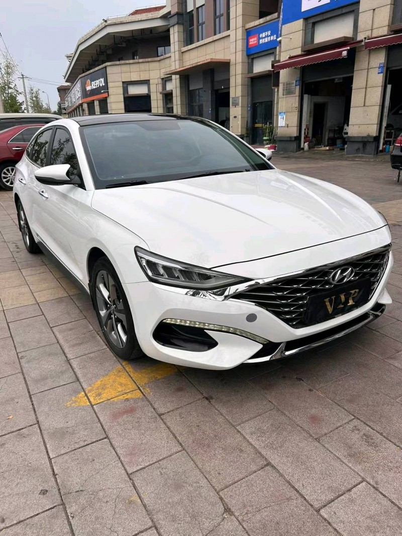 成都21年现代菲斯塔2