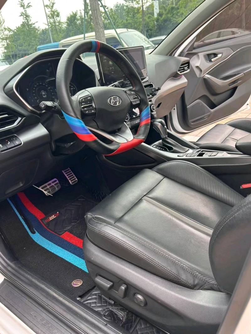 成都21年现代菲斯塔5