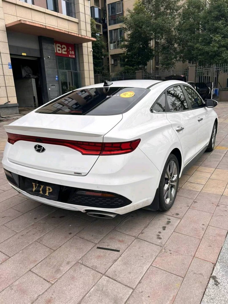 成都21年现代菲斯塔7