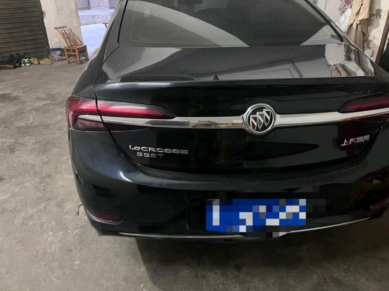 重庆21年别克君越2