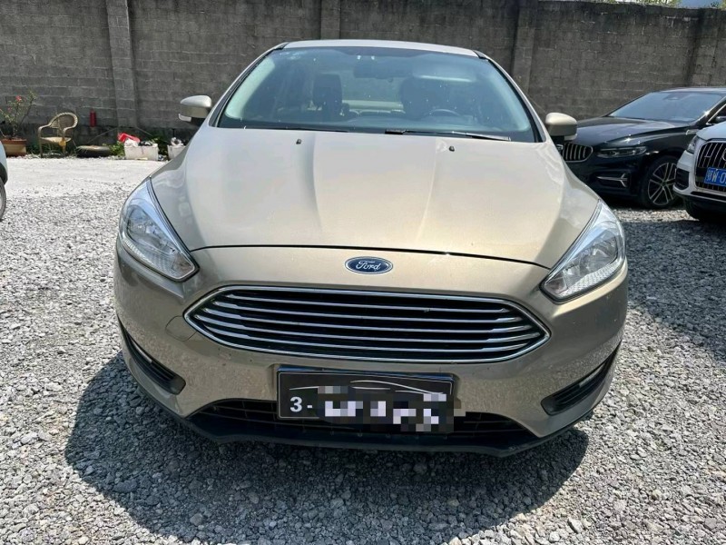 重庆16年福特福克斯1