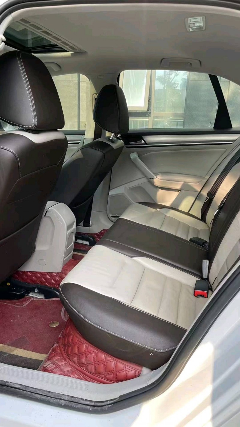 成都17年大众宝来7