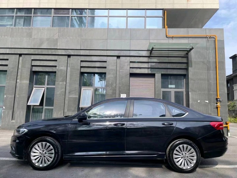 成都20年大众朗逸3