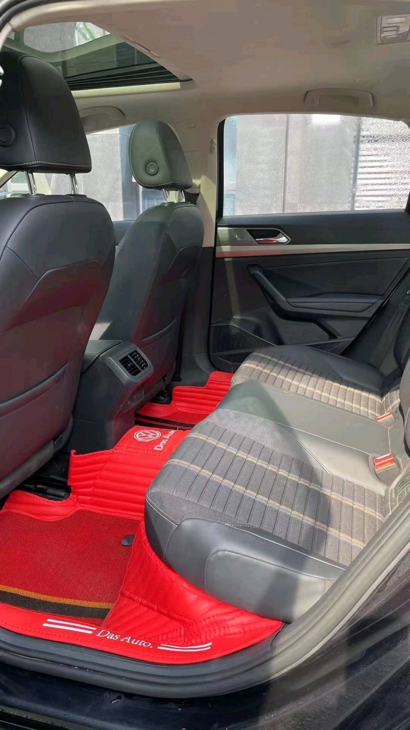 成都20年大众朗逸7