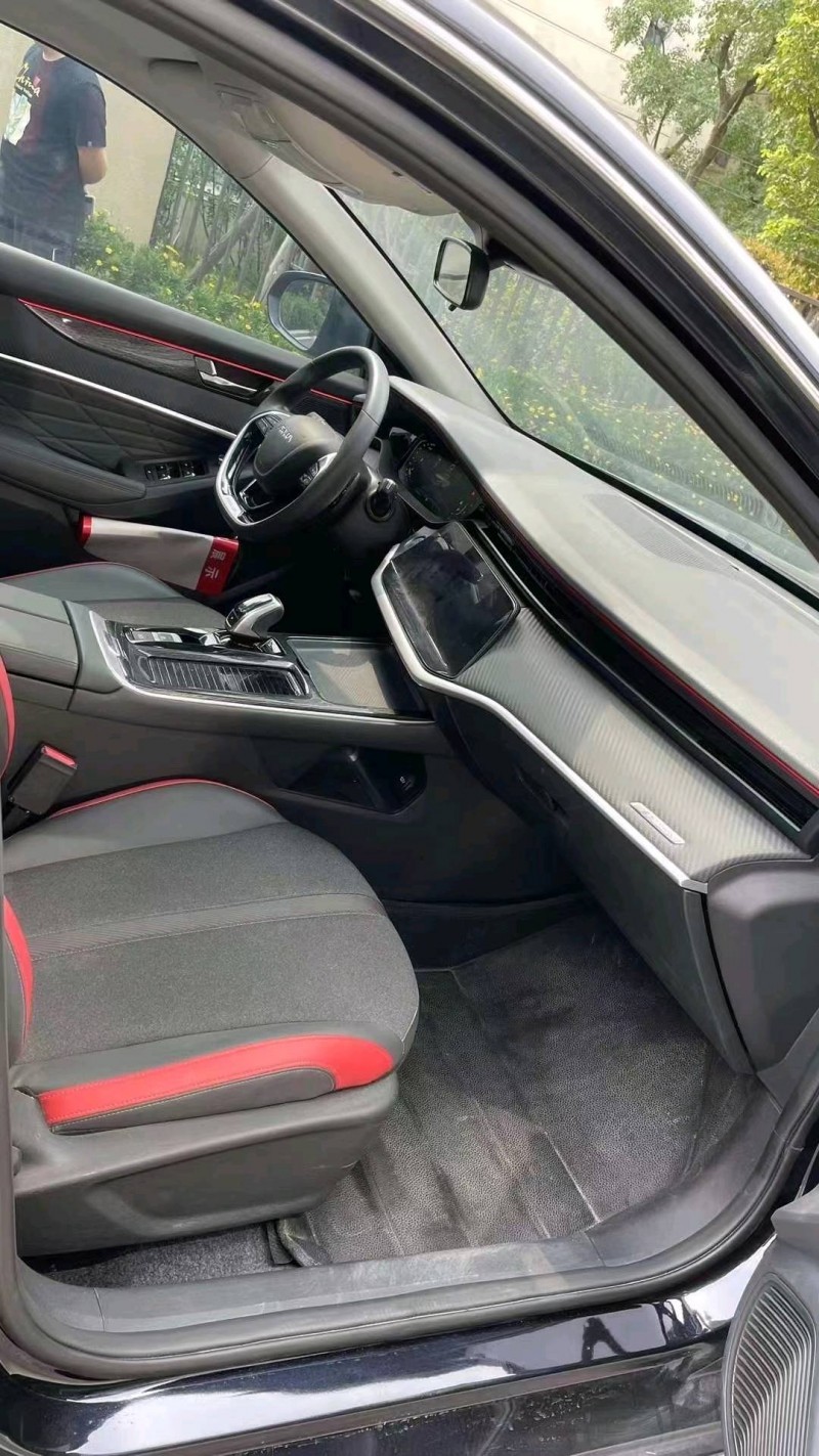 成都22年东风奕炫9