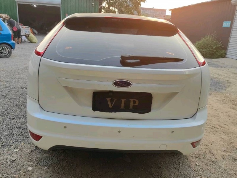 邢台10年福特福克斯9