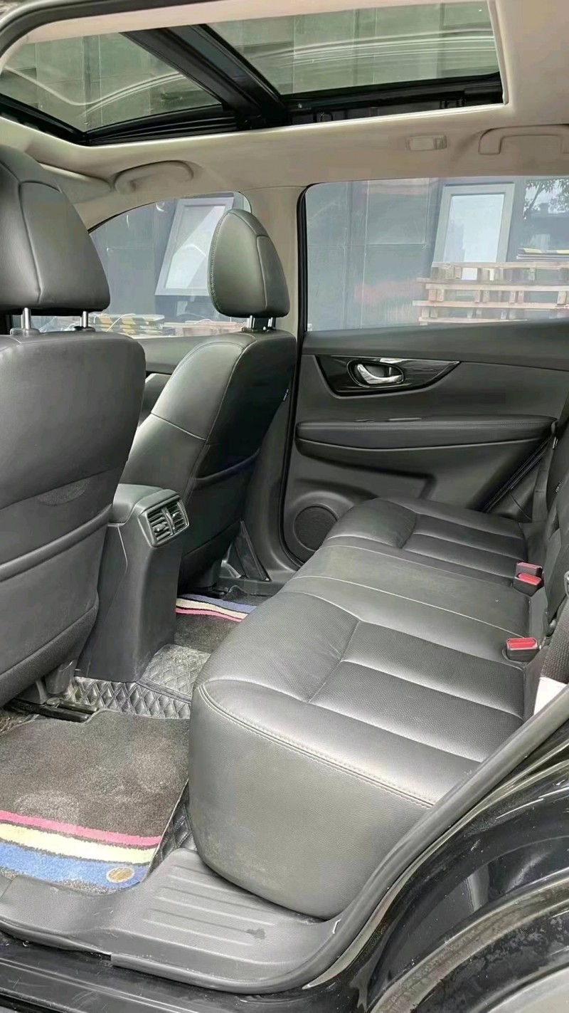 成都21年日产奇骏7